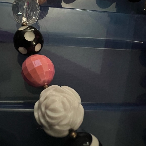 Minnie Mouse 18’ Necklace - Picture 7 of 8